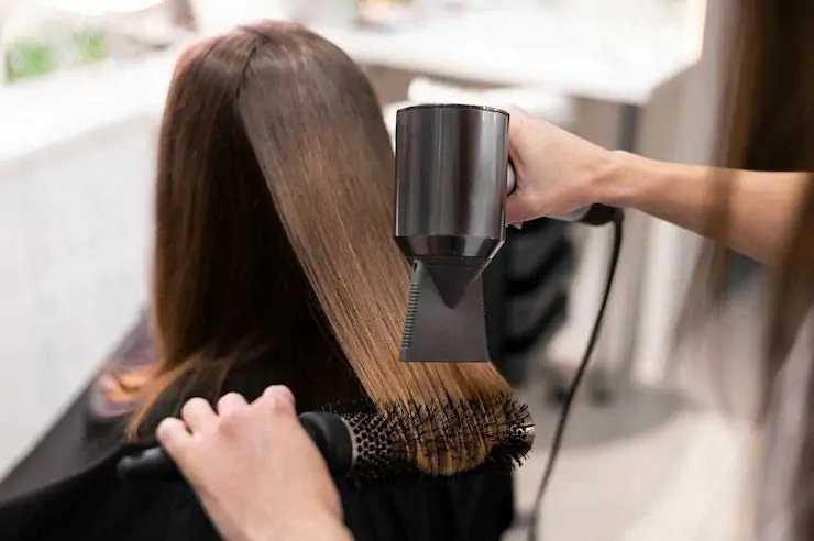 Beauty-Parlour-2