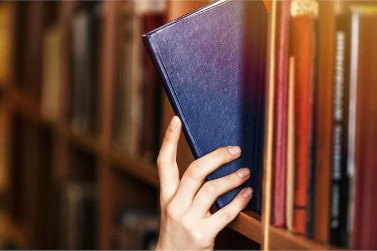 Book-Store-13